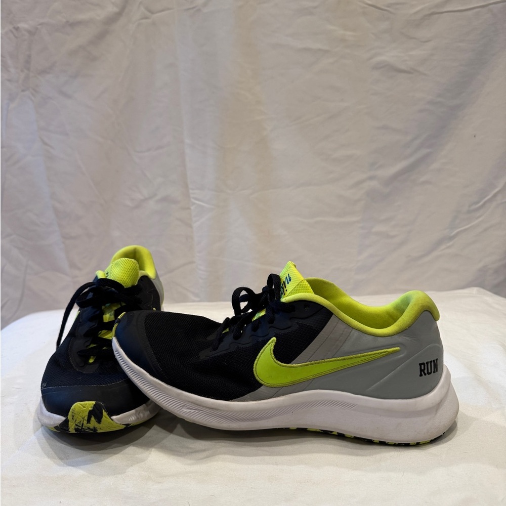 Nike Kids Sneakers - Black and Lime